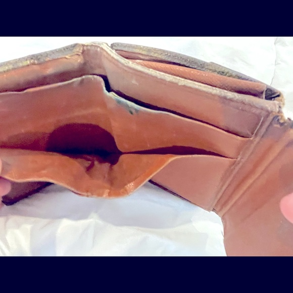 Authentic Louis Vuitton Monogram Envelope Wallet - Picture 6 of 11